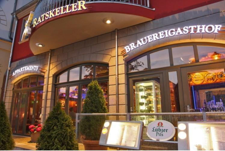 Ratskeller Waren Hotell Exteriör bild