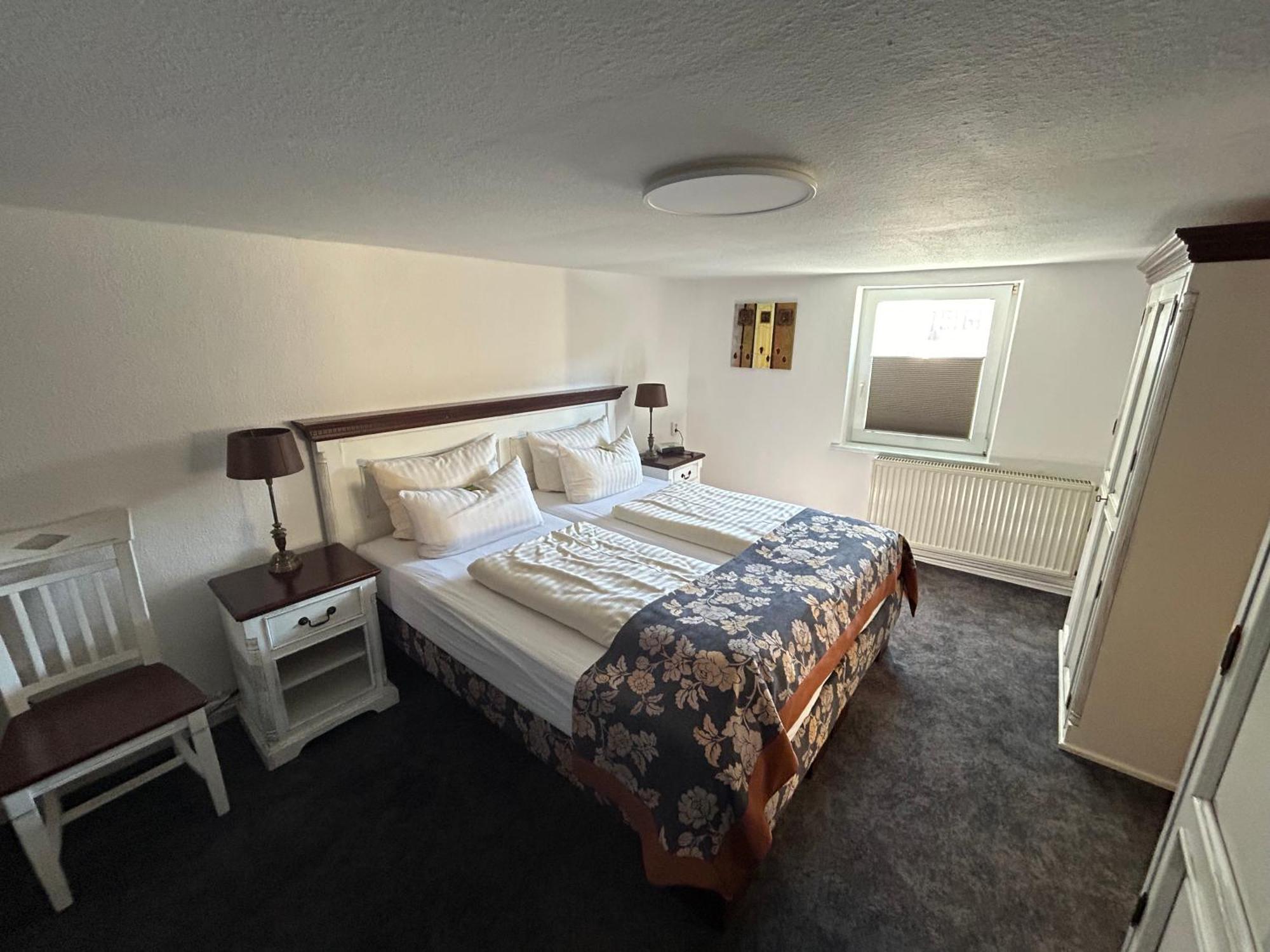 Ratskeller Waren Hotell Exteriör bild